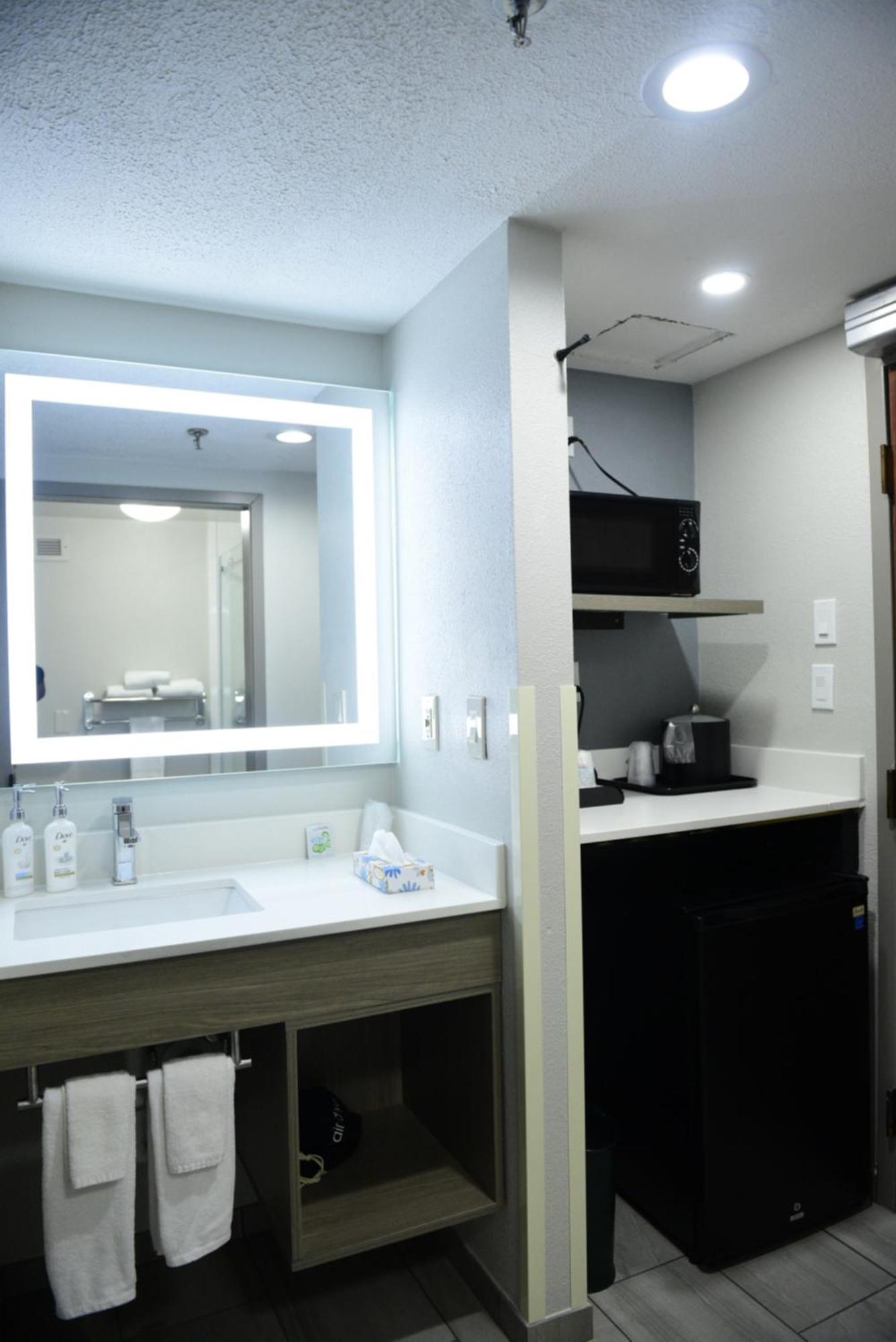 Keene Elm City Hotel, Ascend Hotel Collection Luaran gambar